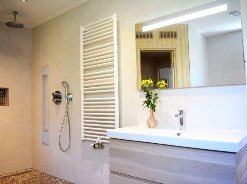 Vroonweg 34 Sauna Sunshower Ferienhaus Oostkapelle